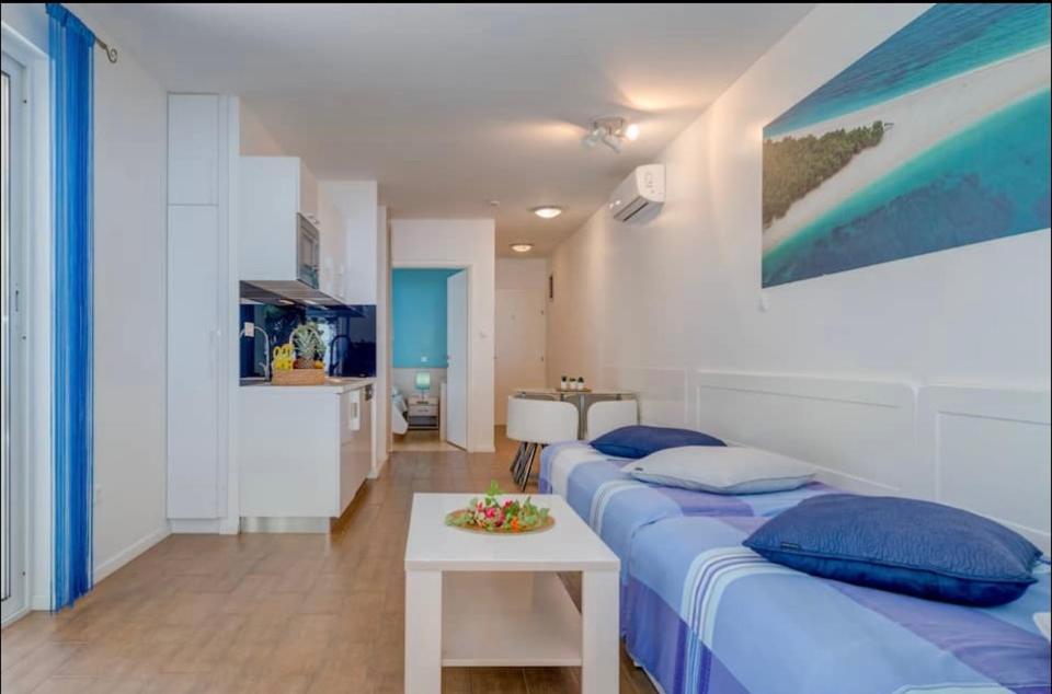 Apartment Promenade Zlatni Rat Bol Eksteriør bilde