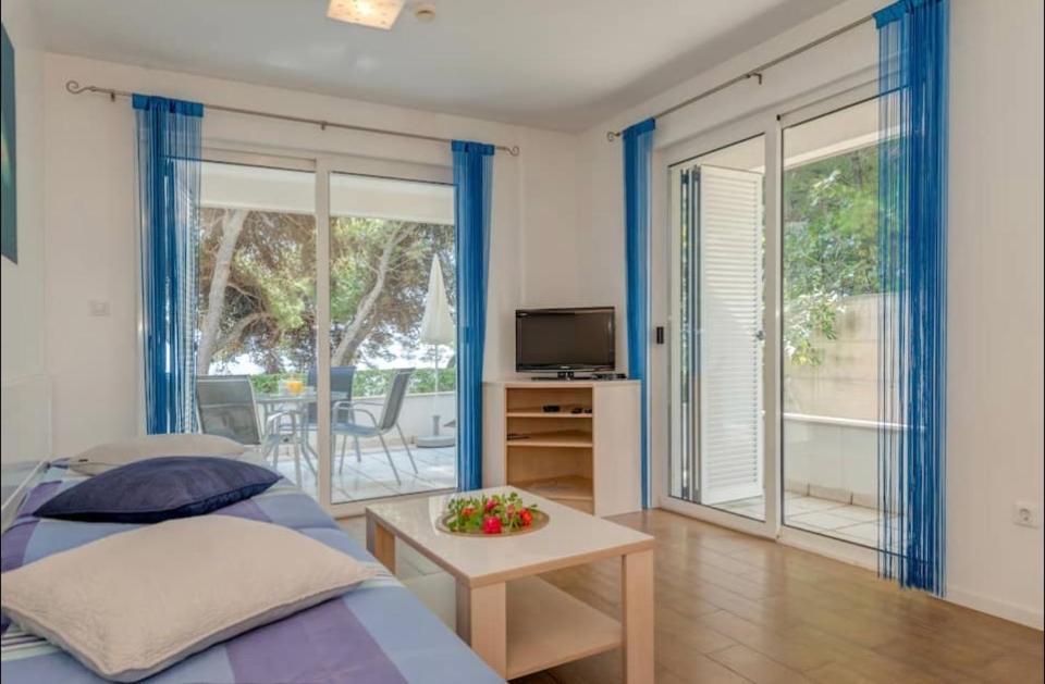 Apartment Promenade Zlatni Rat Bol Eksteriør bilde